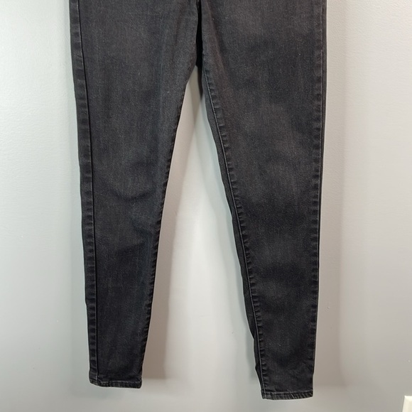 Levi's Black Skinny Jeans for Women - Picture 4 of 13